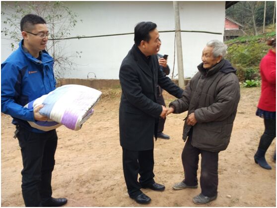 ��ί��ί�����г���ѧ���������忪չ���߻��㣬����ů���